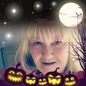 Meet your Posher, Carol